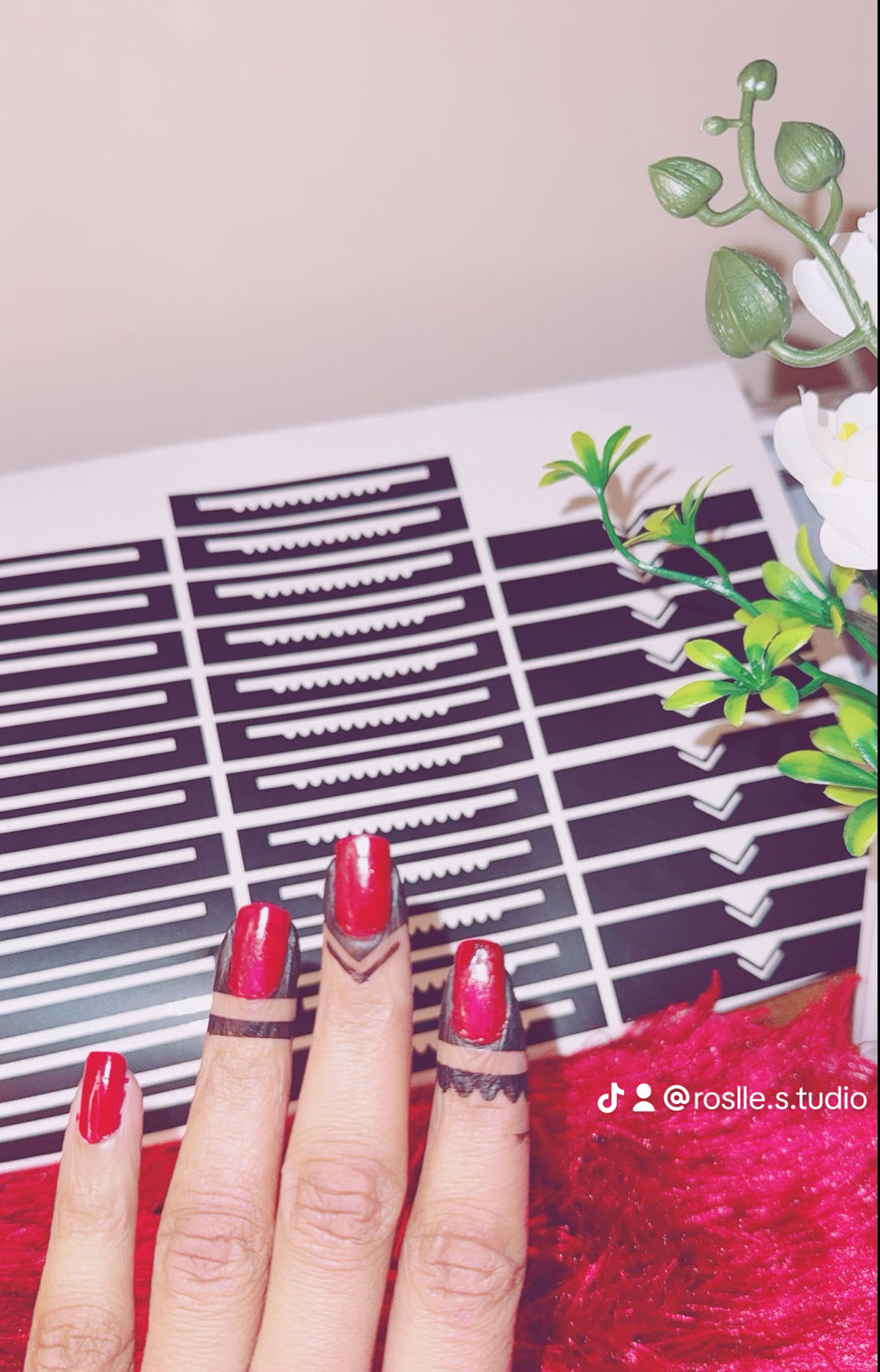 Fingers stencil استكر اصابع